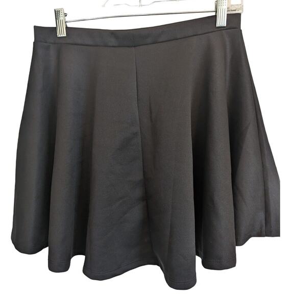 Made by Johnny Women's XXL Black Mini Skater Skirt Versatile Stretchy Flared - Picture 2 of 7